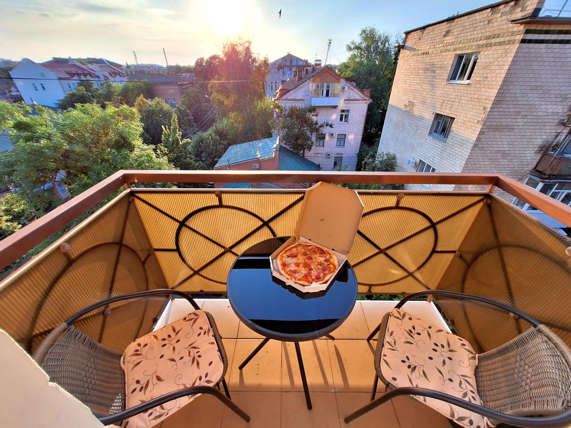 Найбільше Ліжко У Полтаві Мережа Alex Apartments Цілодобово Безконтактне Заселення Poltava Eksteriør bilde