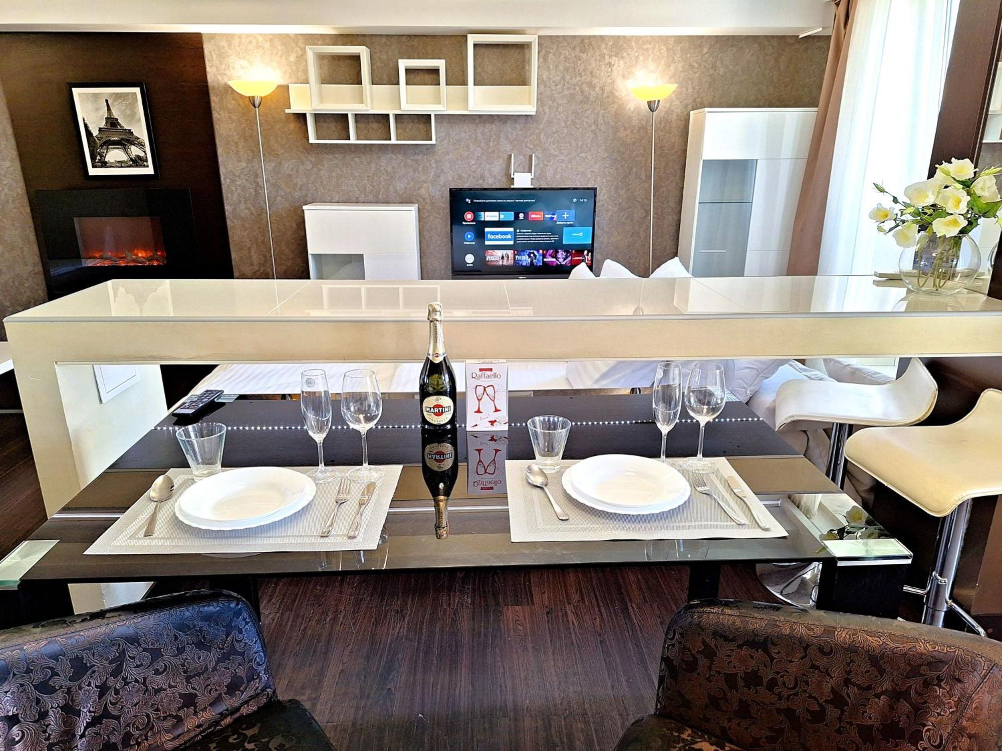 Найбільше Ліжко У Полтаві Мережа Alex Apartments Цілодобово Безконтактне Заселення Poltava Eksteriør bilde