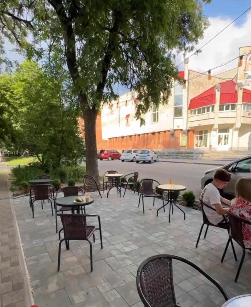 Найбільше Ліжко У Полтаві Мережа Alex Apartments Цілодобово Безконтактне Заселення Poltava Eksteriør bilde